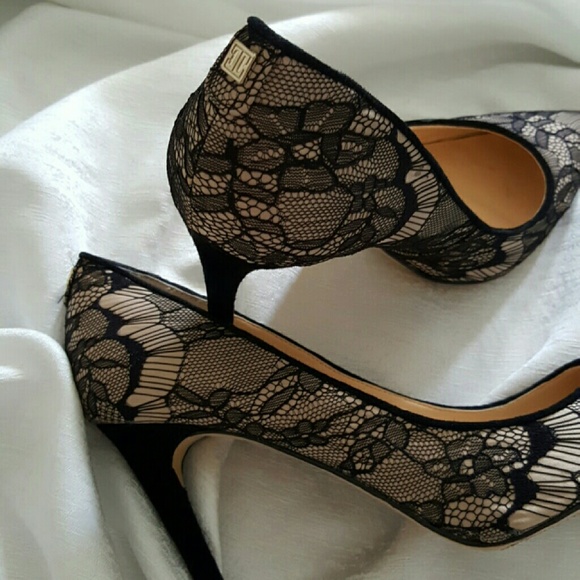 Sold in the Bundle - Picture 4 of 4