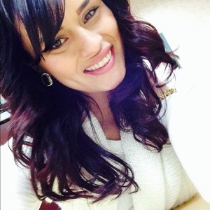 Meet your Posher, Karla