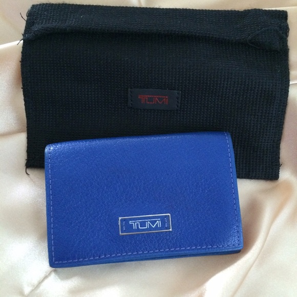 Little Tumi card holder