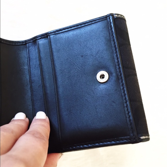 Coach Wallet - Picture 4 of 6