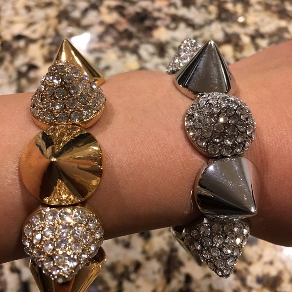 🆕Studded spike bracelet NWT