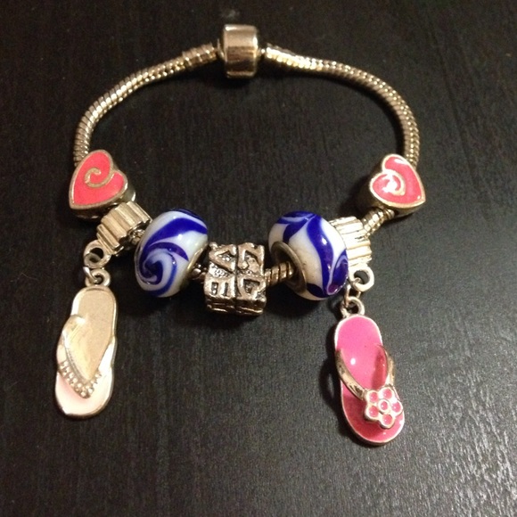 Very cute Pandora-styled charm bracelet
