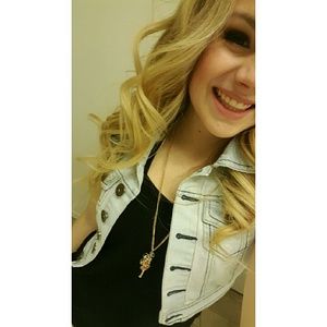 Meet your Posher, Haley