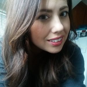 Meet your Posher, Angelia