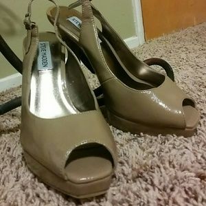 Steve Madden nude color high heals