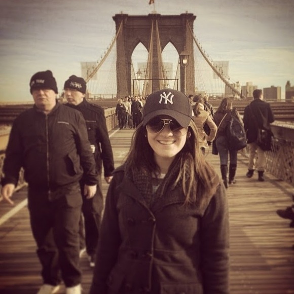 Meet your Posher, Madeline