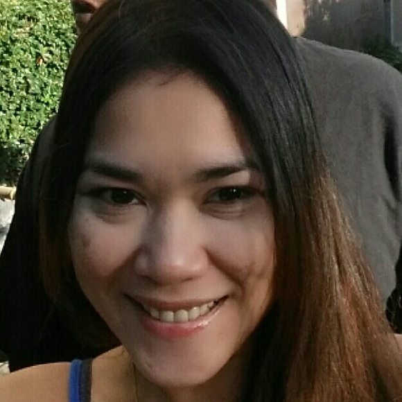 Meet your Posher, Loreza