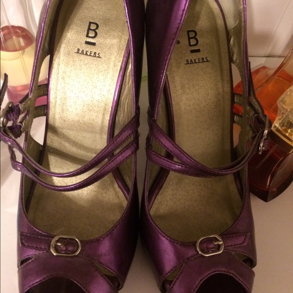 Stilettos - Picture 2 of 3