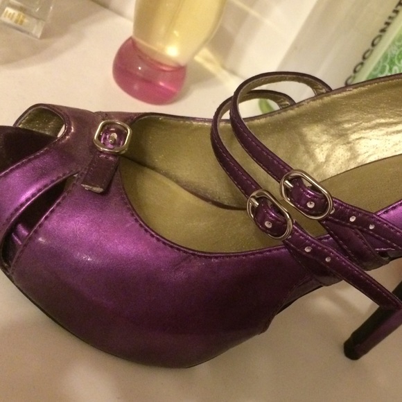 Stilettos - Picture 3 of 3