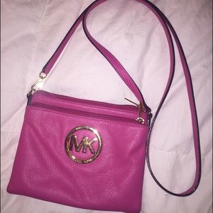 Michael Kors cross body purse