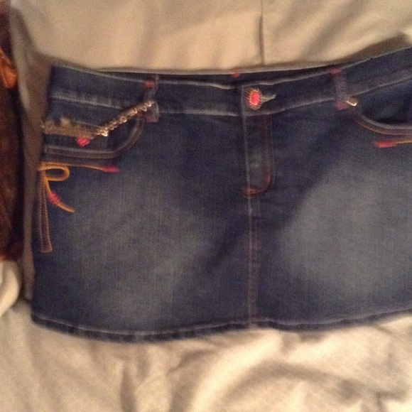 Roca wear skirt, like new condition