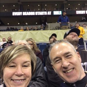 Meet your Posher, Robin