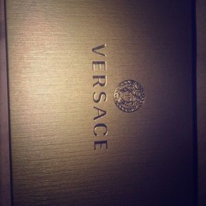 Versace perfume