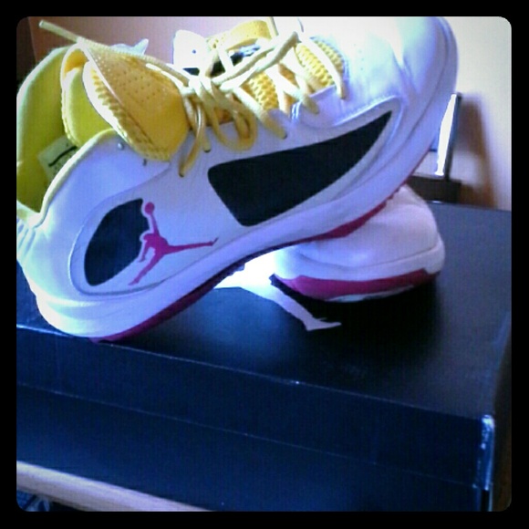 Real Authentic Womens Jordan Areo Flights - Picture 1 of 4