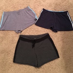 Knit running shorts bundle size large