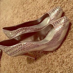 Silver print high heels
