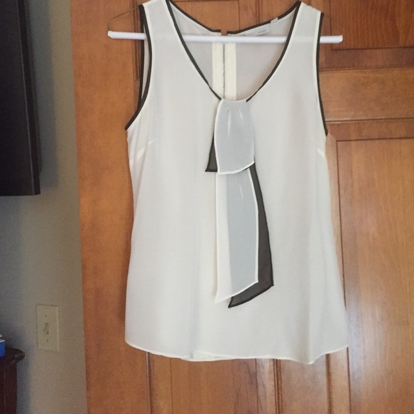 Halogen Cream/Black top.