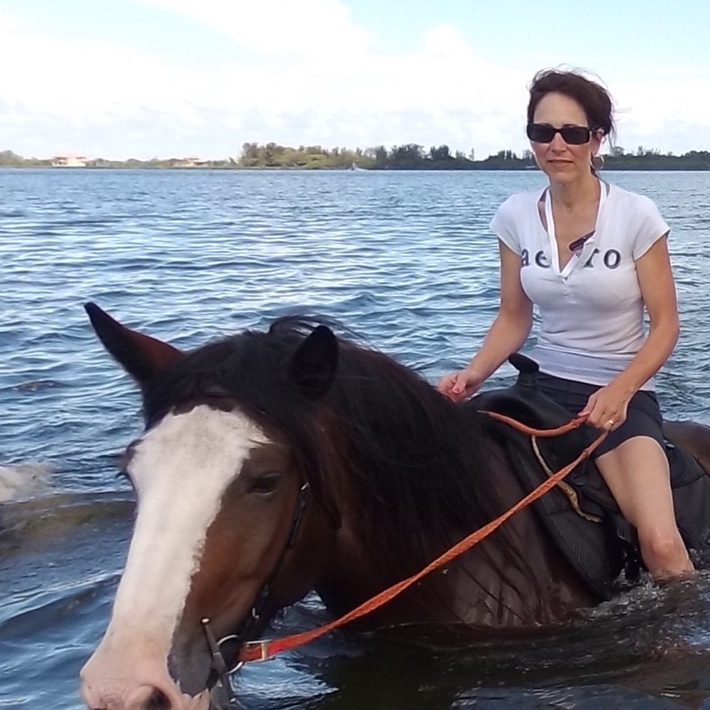 Meet your Posher, Lori