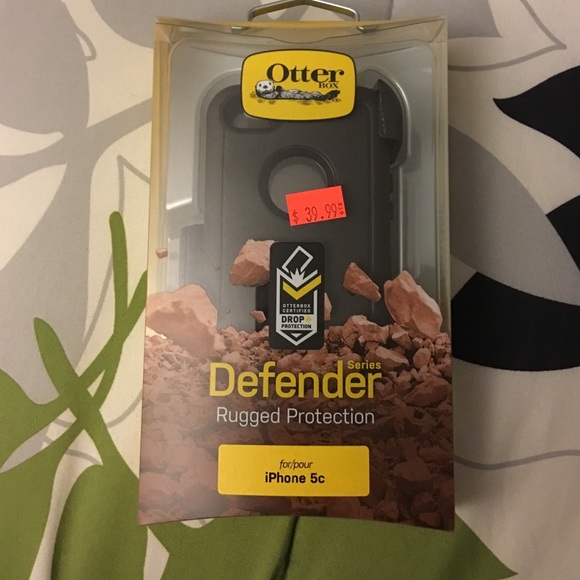 Iphone 5c Otter Box Defender case