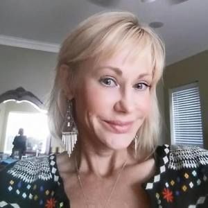 Meet your Posher, Jeanne