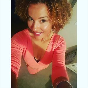 Meet your Posher, Tina