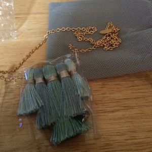 Miss ivy pearl five tassel necklace