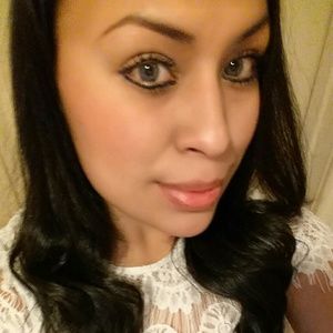 Meet your Posher, Eva