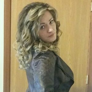 Meet your Posher, Tangie