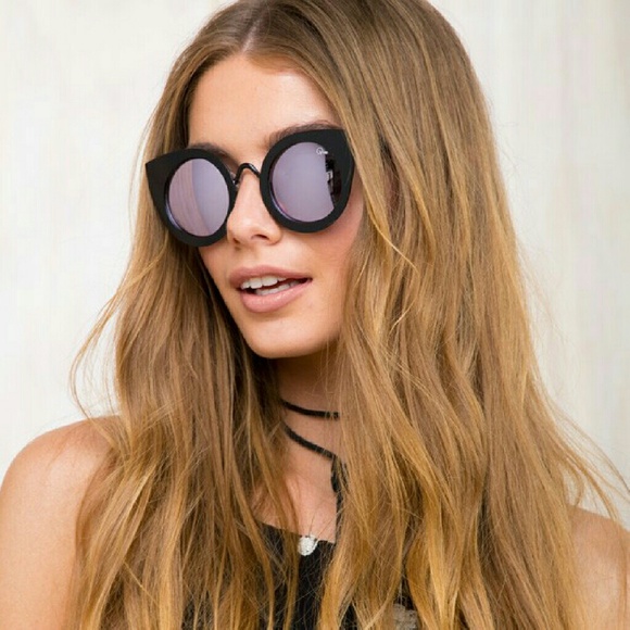 SALE! EXAGGERATED CAT EYE SUNGLASSES
UV 400 Lens - Picture 3 of 4