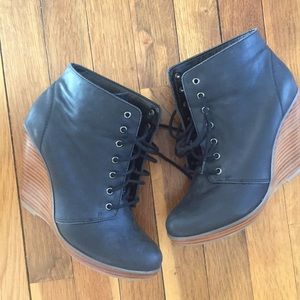 SALE: UO Leather Wedge Booties
