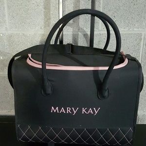 Mary Kay rolling tote