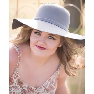 Meet your Posher, Alli