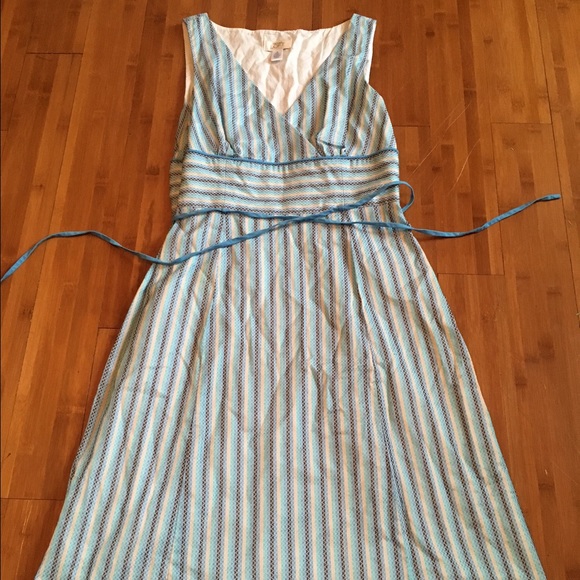 Anne Taylor Loft Summer dress light airy size 6