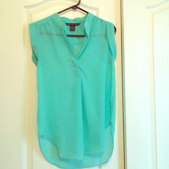 Mint Green Sleeveless Blouse