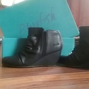 Small Wedge Booties Sz 6
