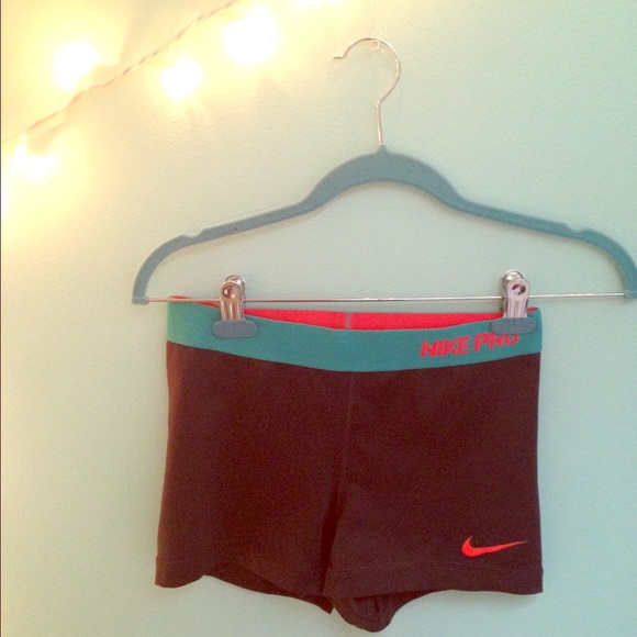 NIKE PRO SPANDEX