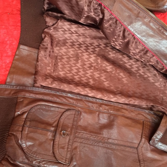 | SOLD | Wilson's Leather Jacket - Picture 3 of 3