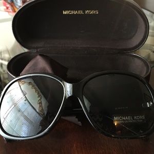 😎MK Sunglasses NWOT😎