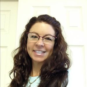 Meet your Posher, Vicki