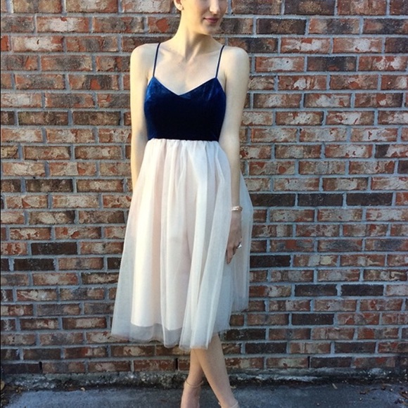 LC Lauren Conrad Dresses & Skirts - LC Lauren Conrad Runway Dress 🎀Brand New🎀