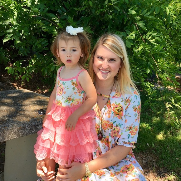 Meet your Posher, Michelle - Picture 2 of 5