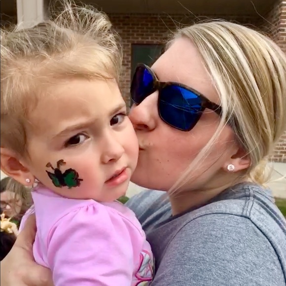 Meet your Posher, Michelle - Picture 4 of 5