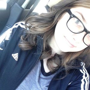 Meet your Posher, Madeline