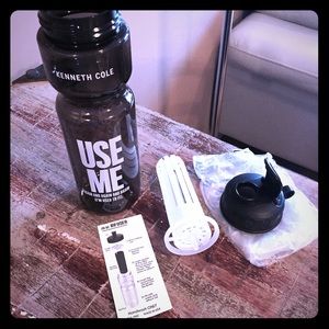 NWT - Kenneth Cole Infuser Water Bottle