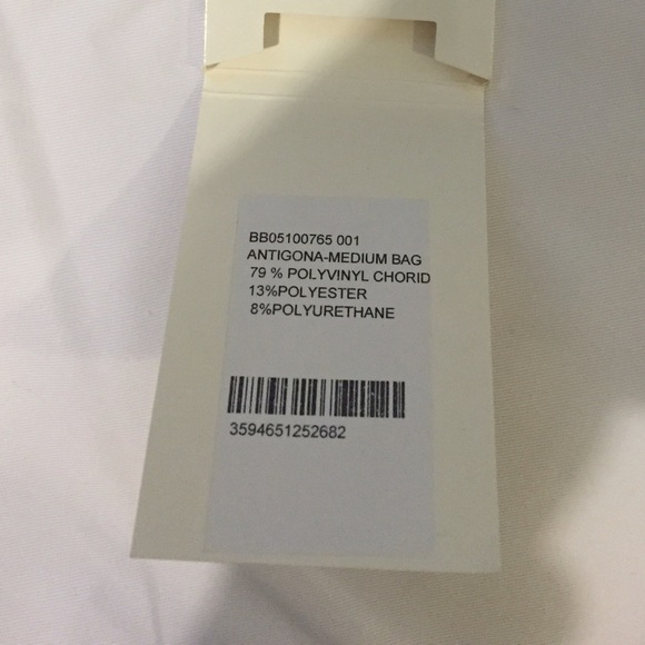 Givenchy Antigona BLACK matte satchel - Picture 2 of 4