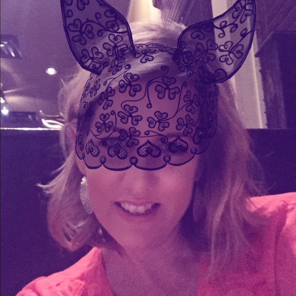 Meet your Posher, Helen