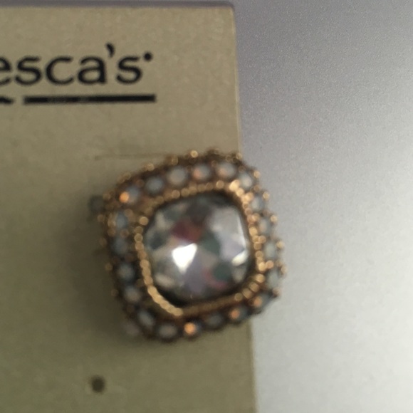 Stud earrings - Picture 2 of 3