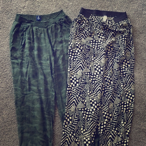 American Eagle joggers/pants