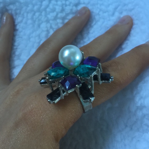 Pearl Ring - Picture 2 of 3