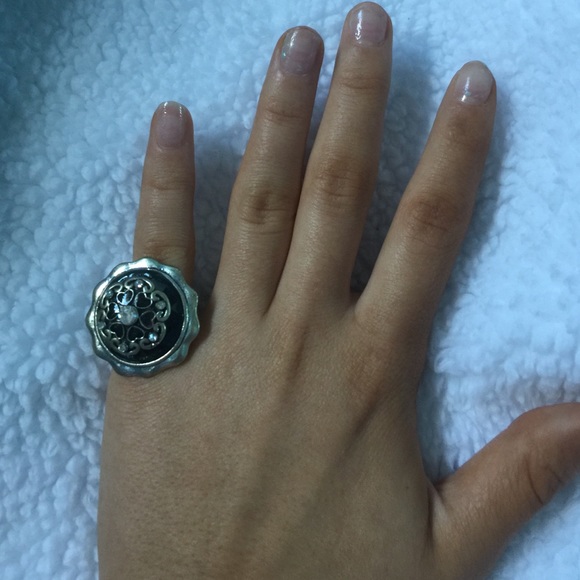 snowflake ring - Picture 3 of 3